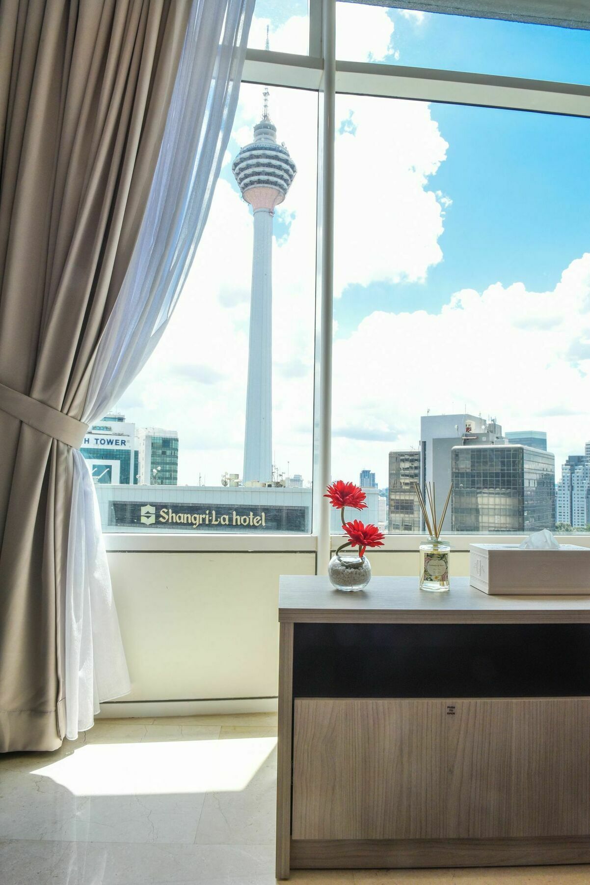 Klcc Service Apartments Kuala Lumpur Esterno foto